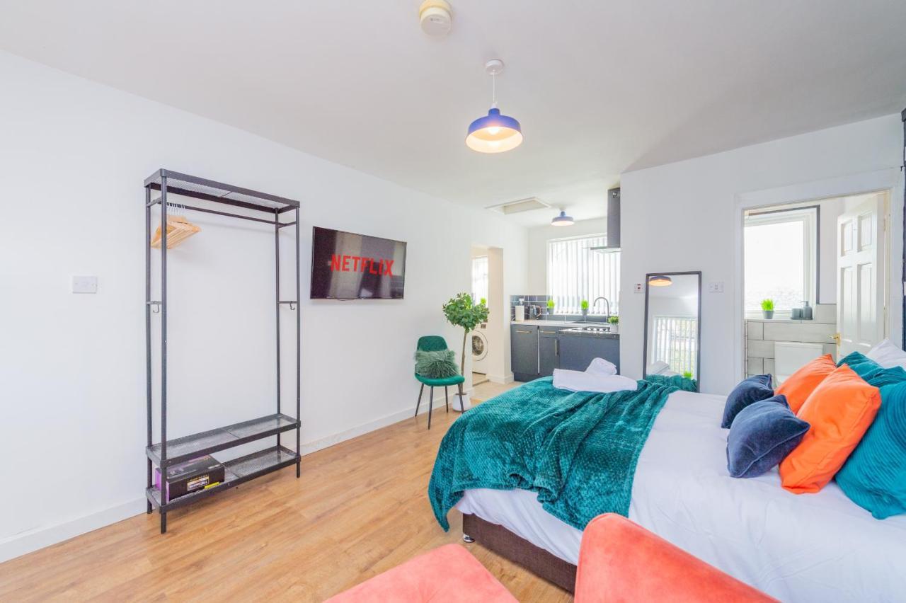 Studio Annexe By Papermill, Deeside - En-Suite, Хесуолл Экстерьер фото